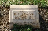 Ismailia War Memorial Cemetery - Freeman, Harold John
